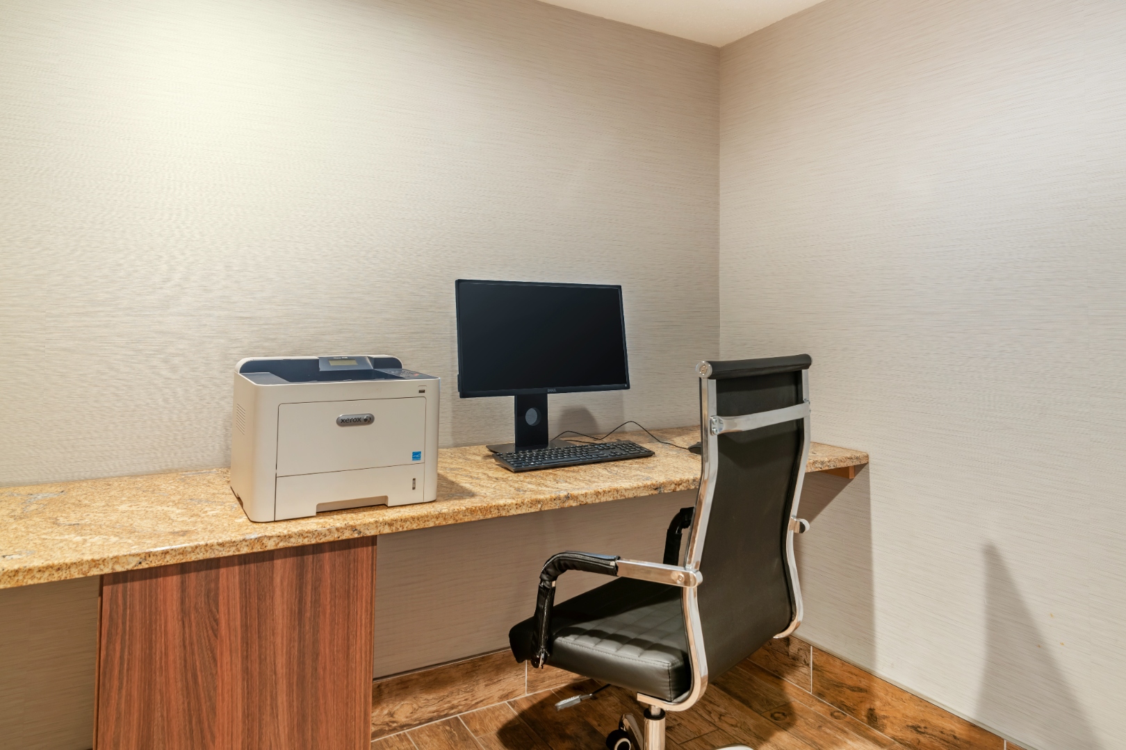 On-site business center at Syracuse Grand